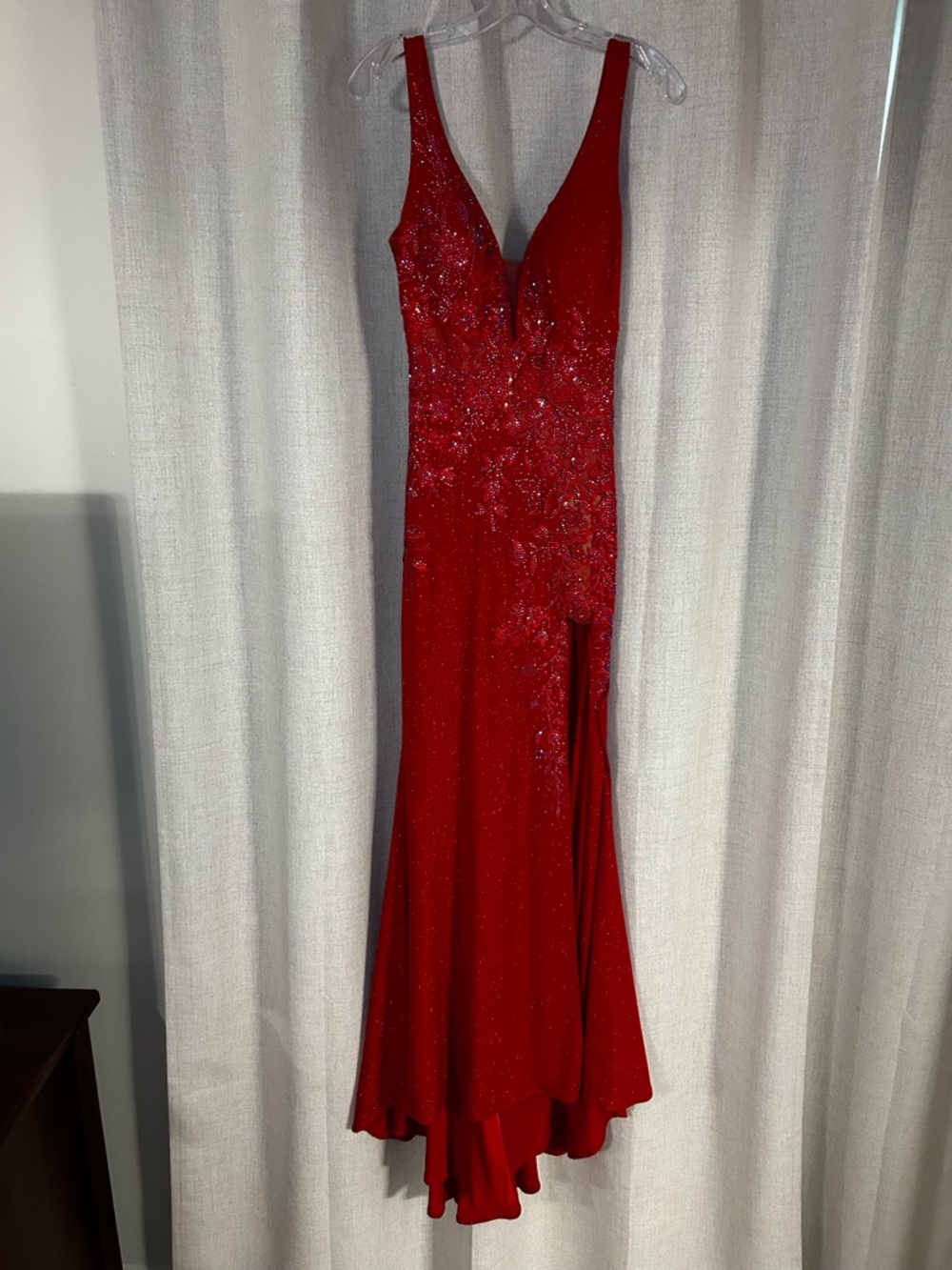 ellie wilde Red V-Neck Beaded High-Low Evening Gown